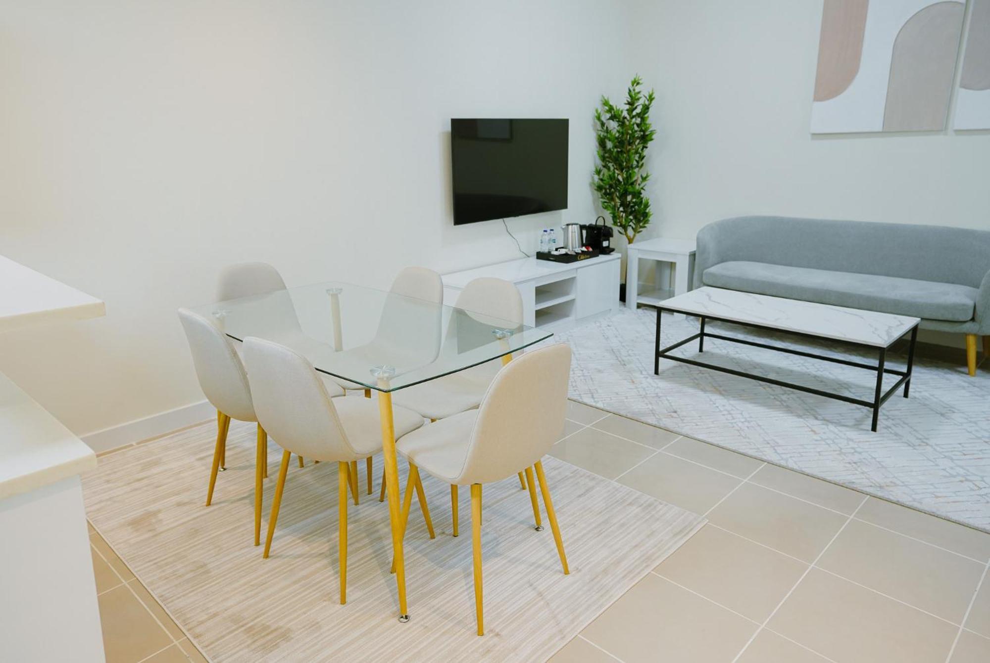 Citihome - Contemporary 1br With Marina Glimpse छुट्टी का घर Dubai